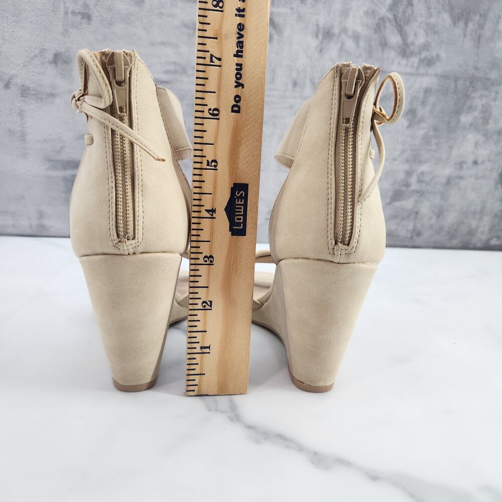 NIB Chinese Laundry Z-Celly Nubuck Beige Round Toe Platform Zip up 7.5 US 38 EU - Picture 12 of 15